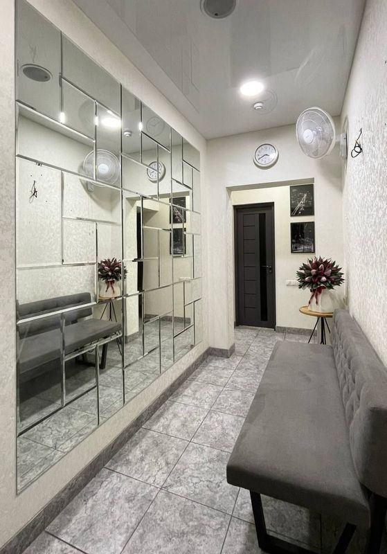 Помещение для бизнеса. 113 м.кв Подходит под офис, магазин, салон кра