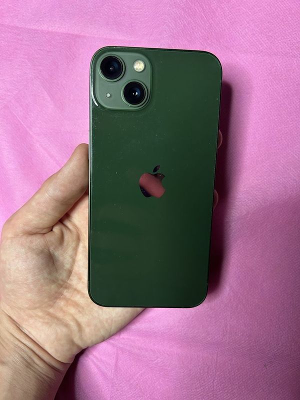 Iphone 13 Mudatli to'lo'vga Iphone 13 Mudatli to'lo'vga