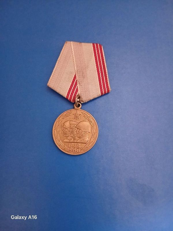 Sssr medal 1998 yil holati yaxshi Sssr medal 1998 yil holati yaxshi