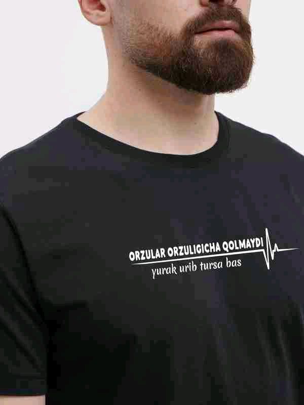 Trend yozuvli fudbolka