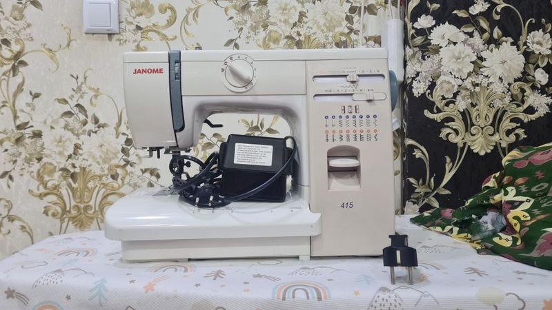 Швейная машина Janome 415 Швейная машина Janome 415