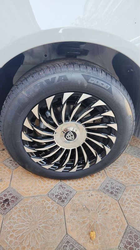 Maybach diska 16R sotiladi Maybach diska 16R sotiladi