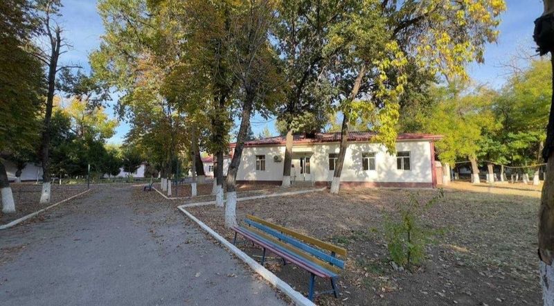 5 гектар. 2000 кв.м строений. Аренда. Больница. Санаторий. Хостел.