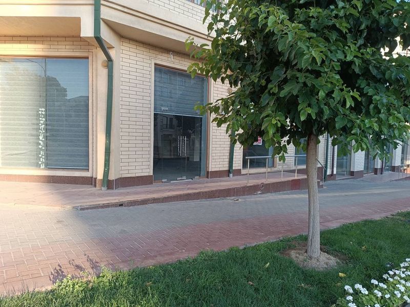 Сдается в аренду магазин с площадью 100 кв (в доль дороге Дагбитьский) Сдается в аренду магазин с площадью 100 кв (в доль дороге Дагбитьский)