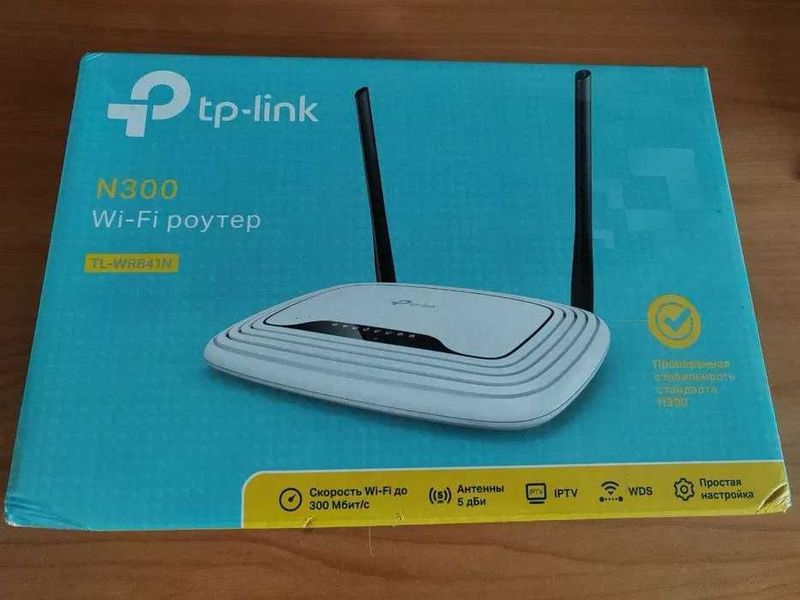 TP-LINK TL-WR841N модем. В хорошем состоянии.