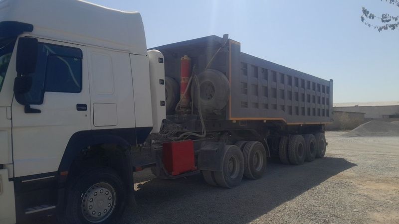 Самосвал полуприцеп ючанг 60 тн