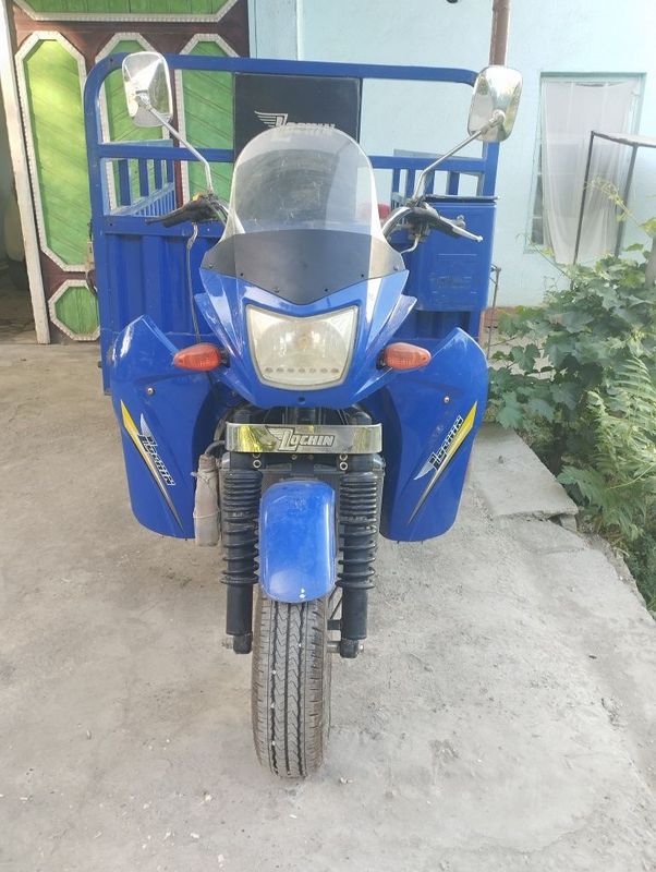 Mototsikl lochin sotiladi Mototsikl lochin sotiladi