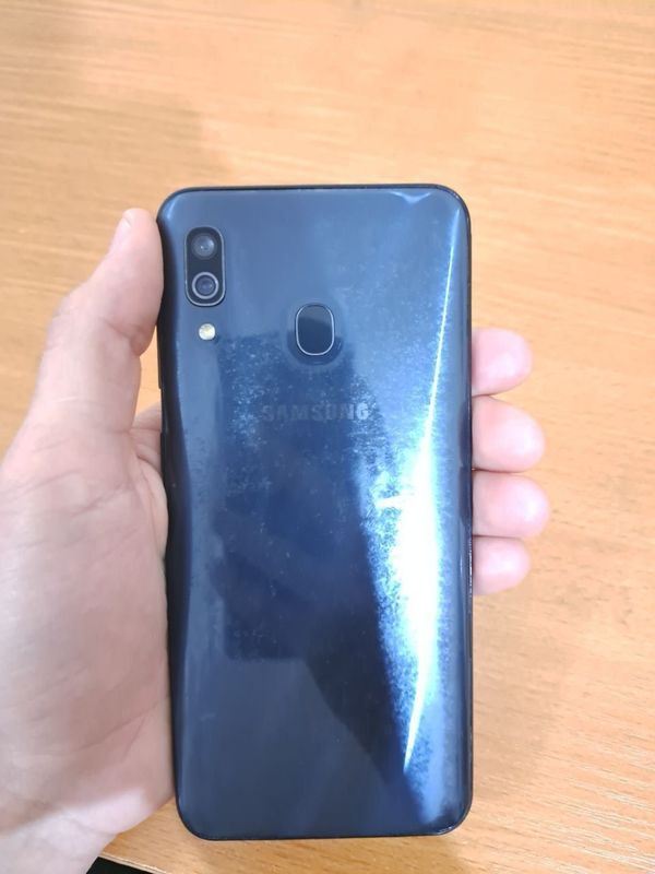 Samsung A30 kar dak hammasi bor