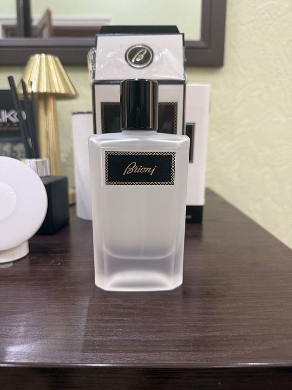 Продам парфюм Brioni 100 ml, привезли с России, не подошел Продам парфюм Brioni 100 ml, привезли с России, не подошел