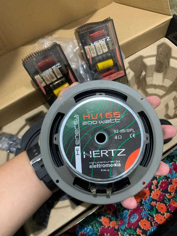 HERTZ Колонка 16тали Комплект Идеал состоянада Нархини келишамиз HERTZ Колонка 16тали Комплект Идеал состоянада Нархини келишамиз