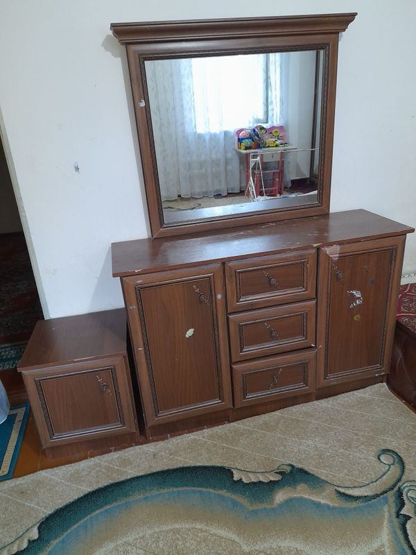 Mebel satiladi bahasi kelisimli Mebel satiladi bahasi kelisimli