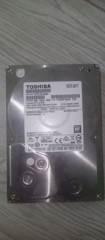Hard Toshiba 2tr