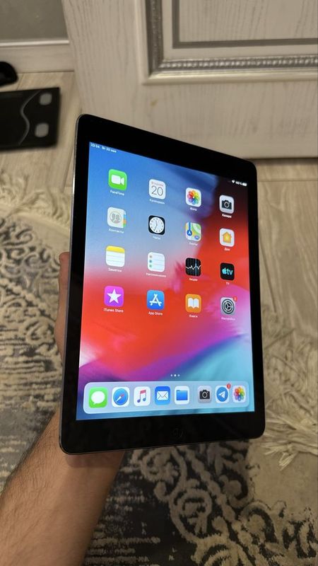 Ipad Air Silver, 32гб, в отличном состоянии Ipad Air Silver, 32гб, в отличном состоянии