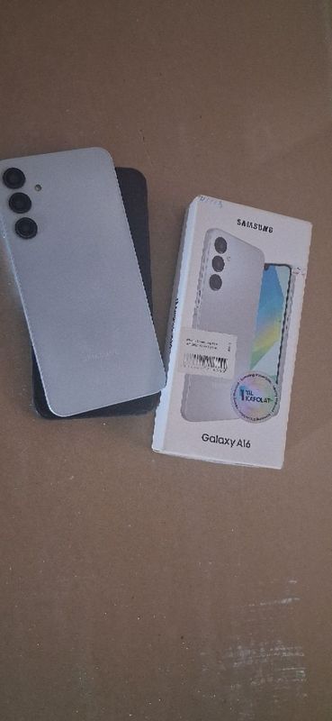 Samsunga a16 4/128 talik xolati zoʻr Samsunga a16 4/128 talik xolati zoʻr