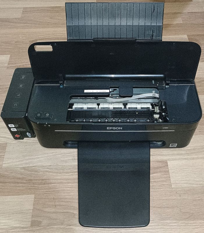 B/U Epson L100 rangli printer / B/U цветной принтер Epson L100 B/U Epson L100 rangli printer / B/U цветной принтер Epson L100