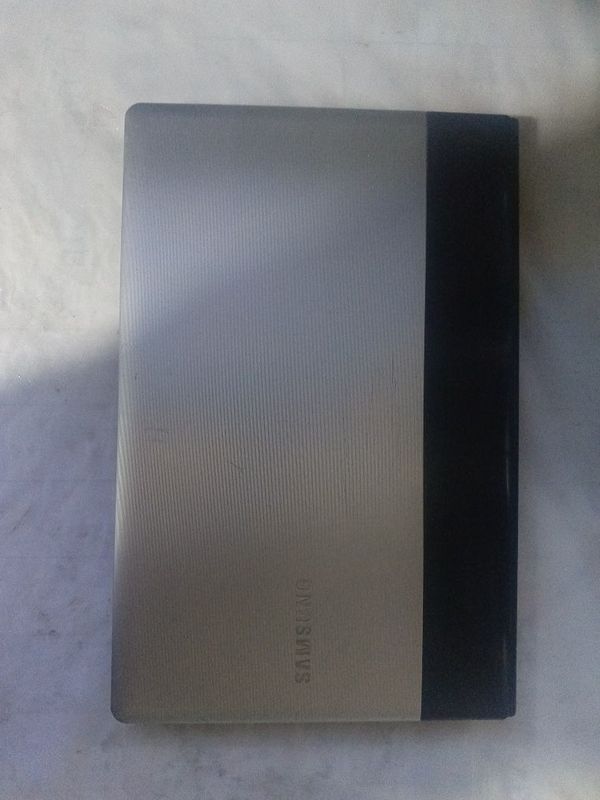 Noutbuk samsung 700000 soʻm Noutbuk samsung 700000 soʻm