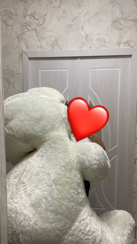 Oq rangli katta ayiq 1.5m – TOP holat Oq rangli katta ayiq 1.5m – TOP holat