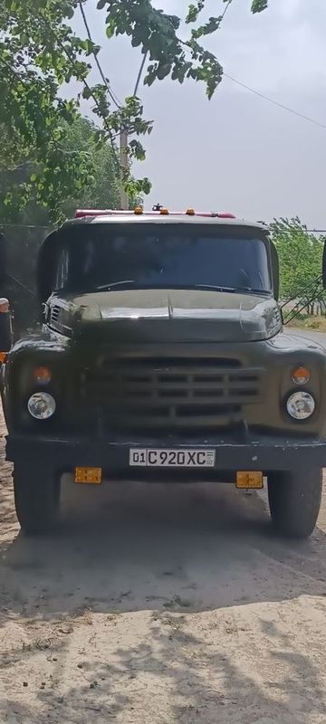 Zill vadavoz 7tona ural mator Zill vadavoz 7tona ural mator