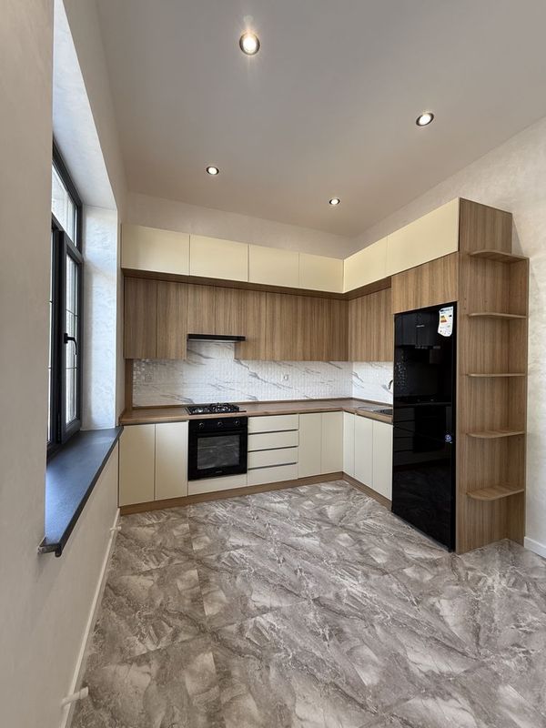 5 хонали TOWN HOUSE сотилади! Метро 2-бекати 5 хонали TOWN HOUSE сотилади! Метро 2-бекати