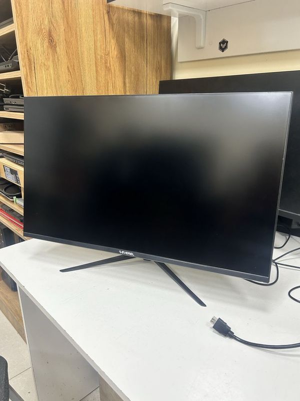 Manitor Everal 27 lik 100Hz Manitor Everal 27 lik 100Hz