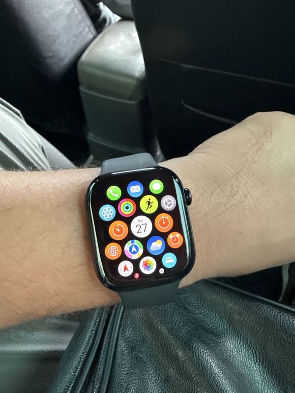 Apple Iwatch 10.46 yangi Apple Iwatch 10.46 yangi