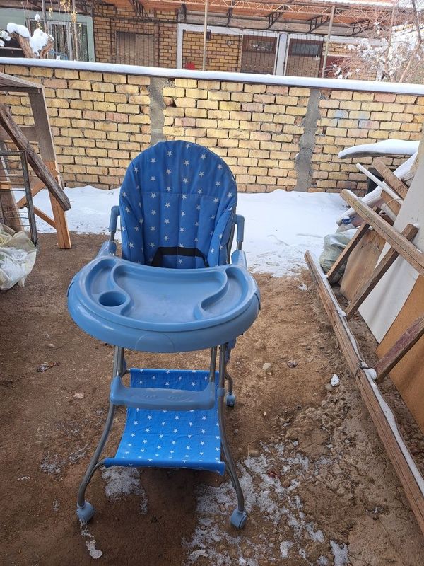 Продаётся детская стул Продаётся детская стул