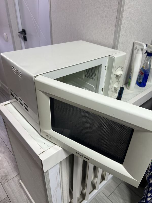 Продается микровольновка Samsung