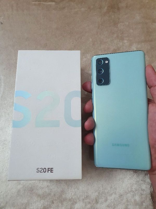 Srochna Sotiladi Vivo V20SE 8/128Gb Original Flagman Igravoy