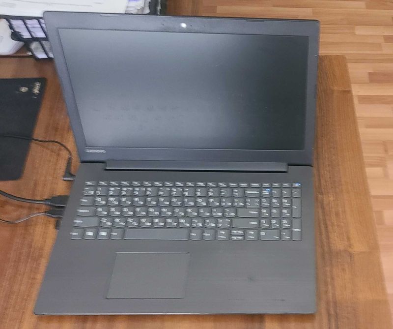 Noutbook lenovo i3 7020u g