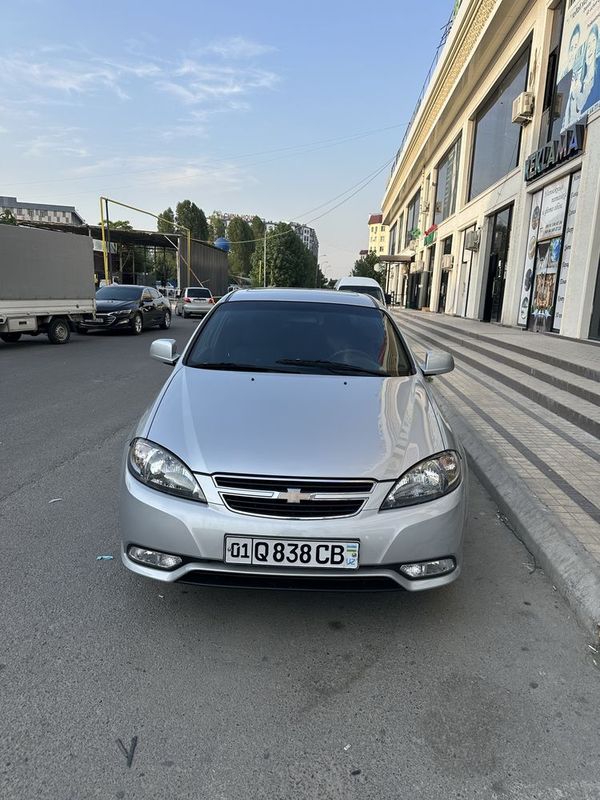 Продается Gentra Продается Gentra