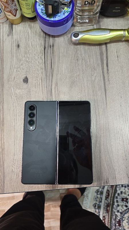 Samsung Z Fold 4