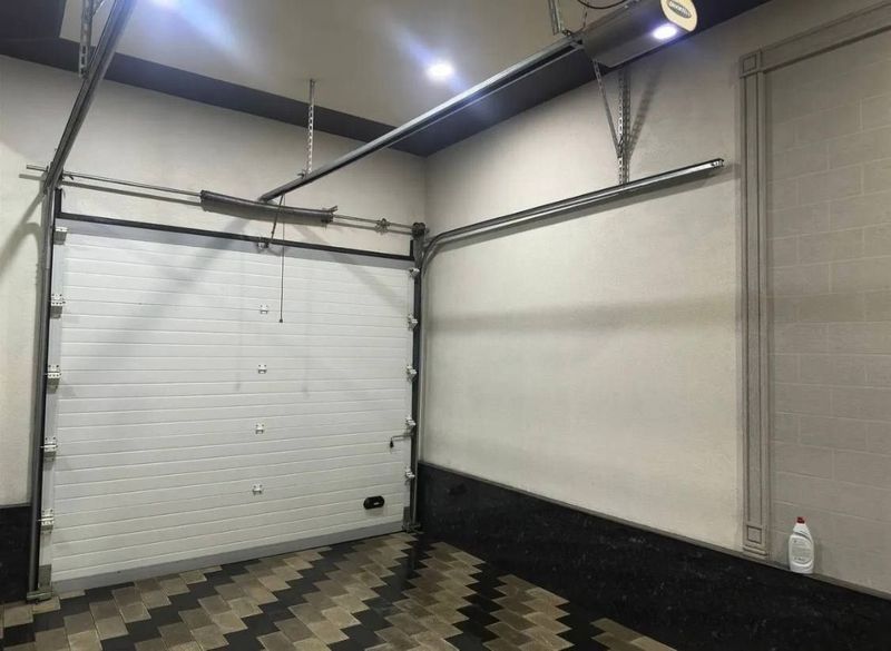 Секционные ворота DoorHan RSD01 300×235 новая пружина