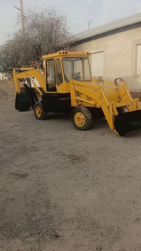Ekskavator pagrushchik Noldan kap remont qili Ekskavator pagrushchik Noldan kap remont qili