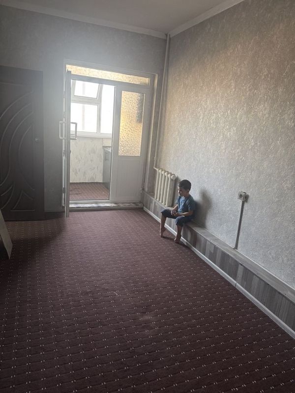 Uy bor 2 hona sergili hokimyatni oldi metrogacha 15 minut Uy bor 2 hona sergili hokimyatni oldi metrogacha 15 minut