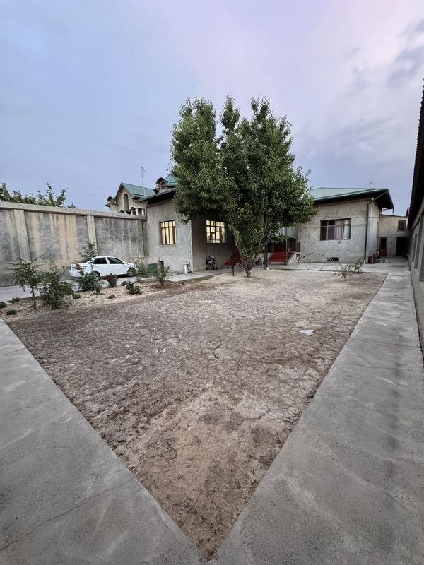 Yunusobod katta Xasanboy 6 sotik 34.5x17.5 3 ta spalnya 1 ta zal Yunusobod katta Xasanboy 6 sotik 34.5x17.5 3 ta spalnya 1 ta zal