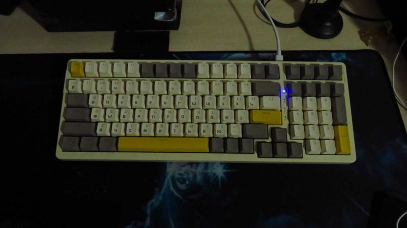 Механическая игровая клавиатура Механическая игровая клавиатура