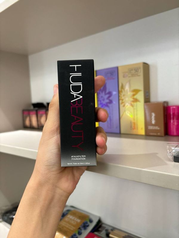 тоналка от hudabeauty тоналка от hudabeauty