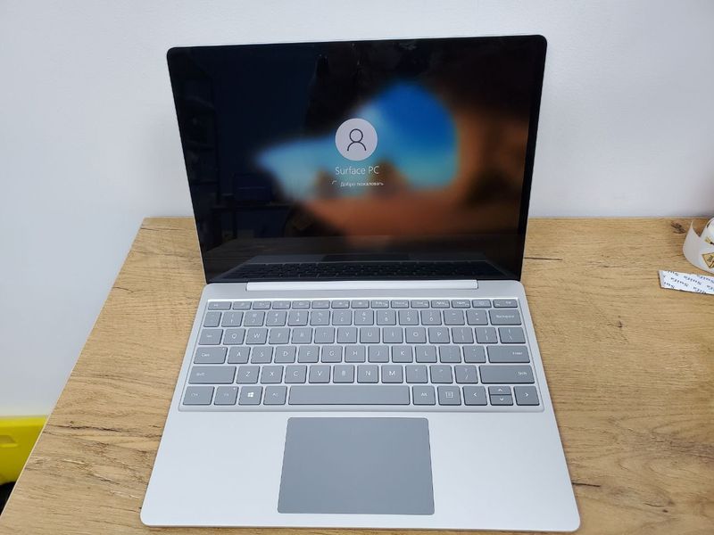 Microsoft Surface Laptop 16/256GB