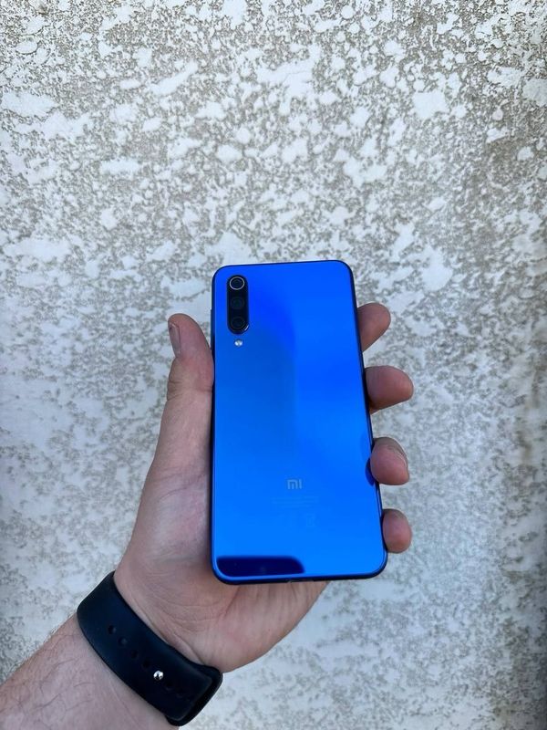 Xiaomi MI 9Se sotiladi 128/6Gb