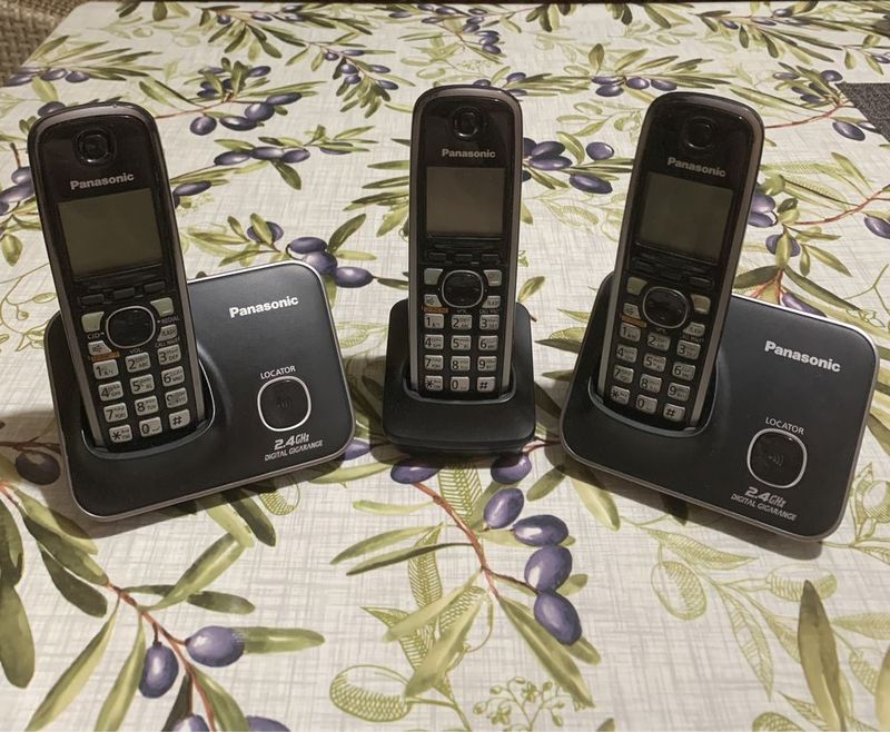 Домашний радио телефон Panasonic Домашний радио телефон Panasonic