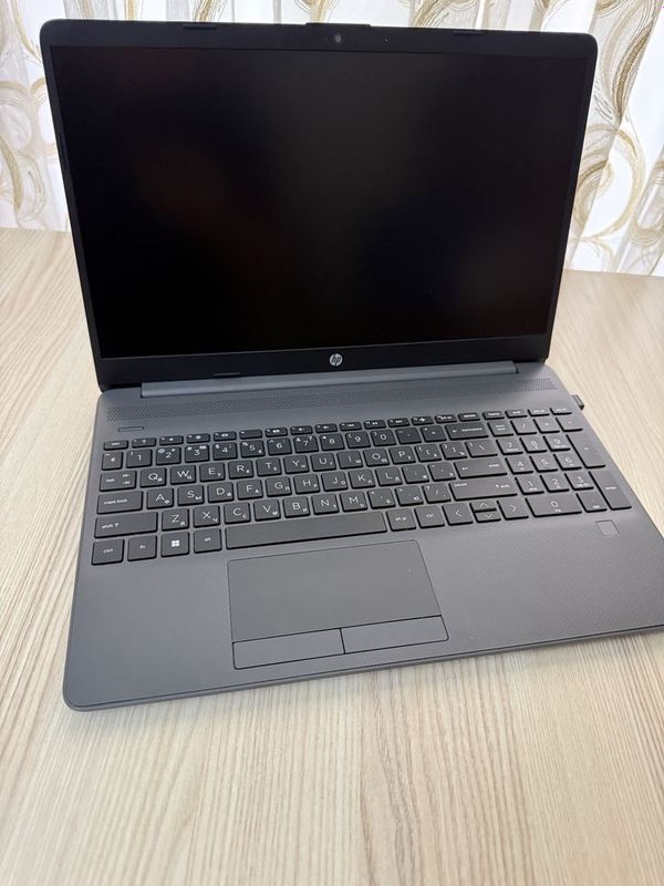 Продается Ноутбук состояние почти новая hp 256gb Продается Ноутбук состояние почти новая hp 256gb