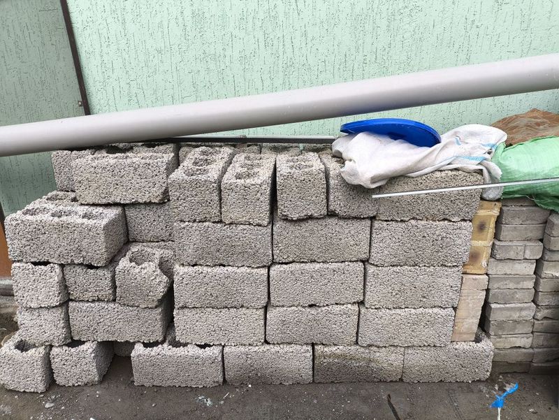 Продам шлакоблоки. Продам шлакоблоки.