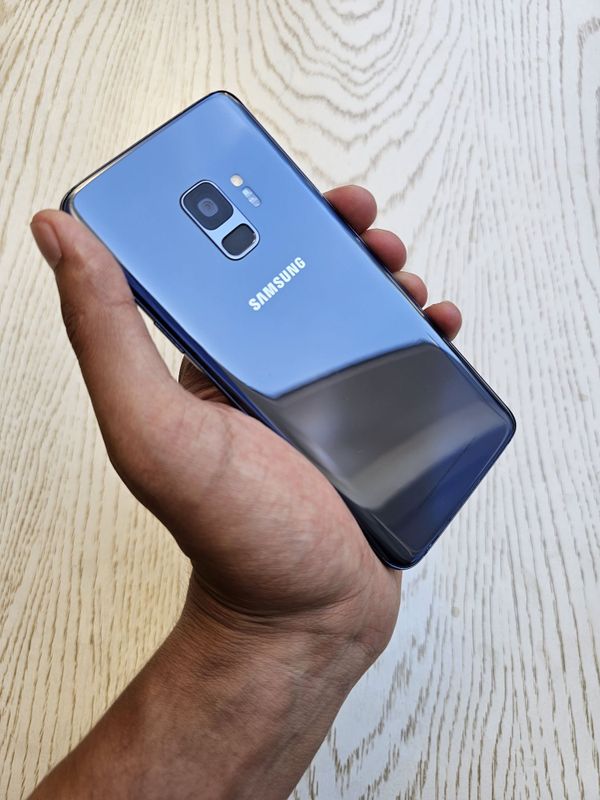 Samsung Galaxy S9 dual sim. Joyi 64 coral blue. Kafolat beriladi Samsung Galaxy S9 dual sim. Joyi 64 coral blue. Kafolat beriladi