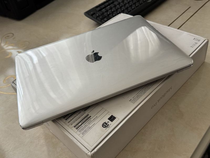 MacBook Pro 13-inch