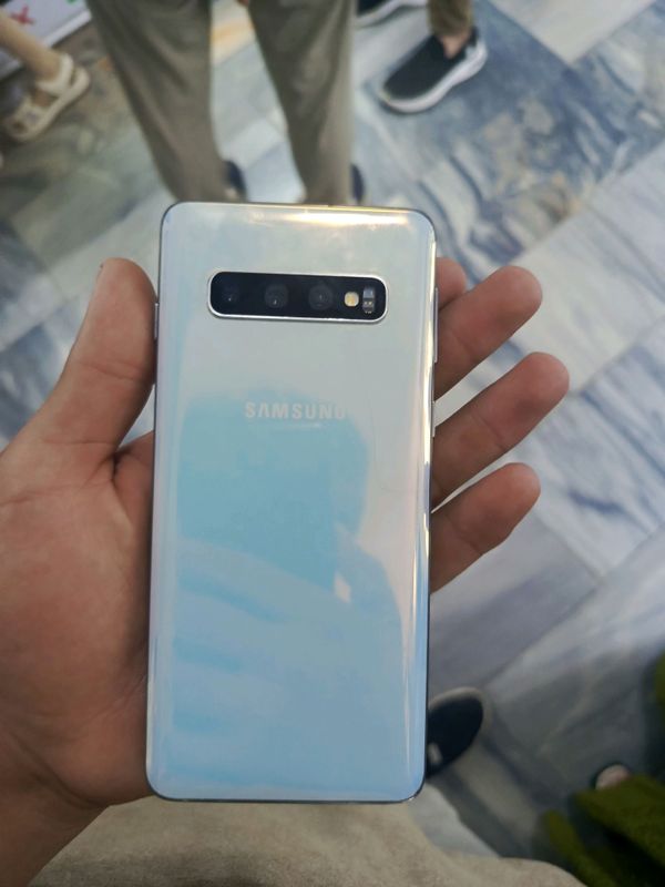 Samsung s 10 Samsung s 10