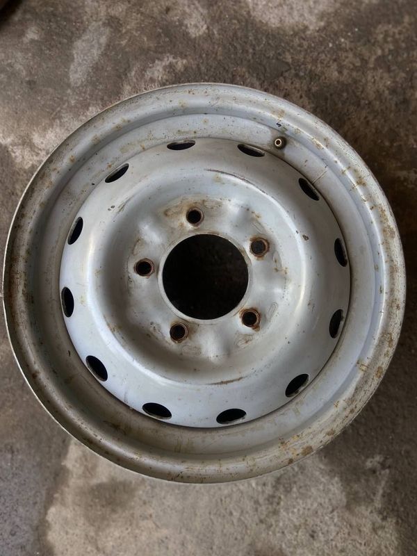 Niva R16 diska . Niva R16 diska .
