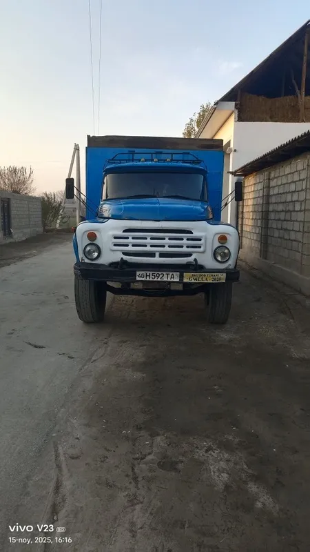 Zil 130 yili 1987 Zil 130 yili 1987
