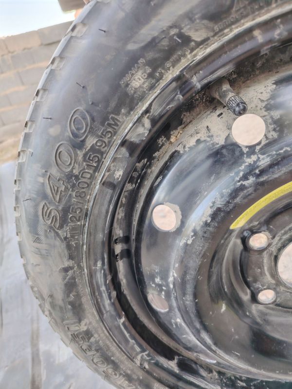Шина запаска докотка R 15 Шина запаска докотка R 15