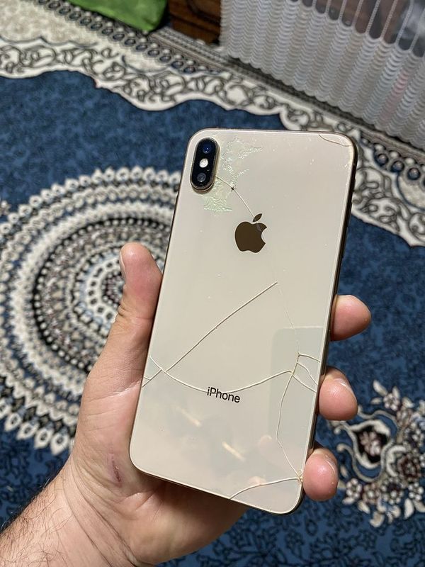 Iphone Xs Max gold 64 gb. Dual sim Iphone Xs Max gold 64 gb. Dual sim