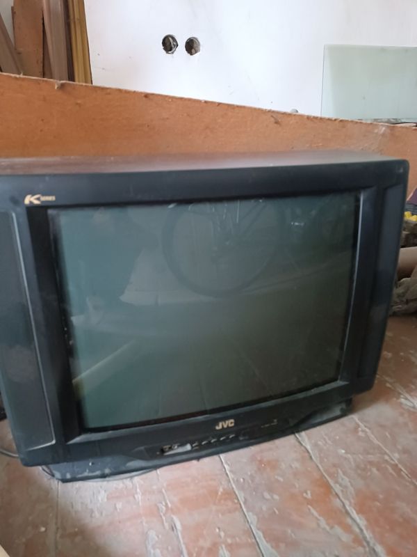 Televizor tumbichka Televizor tumbichka